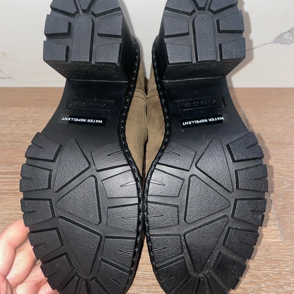 VINCE Henderson Water resistant army green ankle boots - Picture 7 of 10